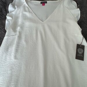 Vince Camuto off white Ruffle Sleeve crepe looking fully lined dress